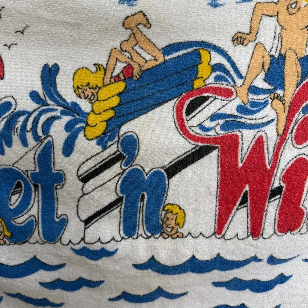 Wet N Wild Vintage Beach Towel Beach Surf Fun Water Park 1980s